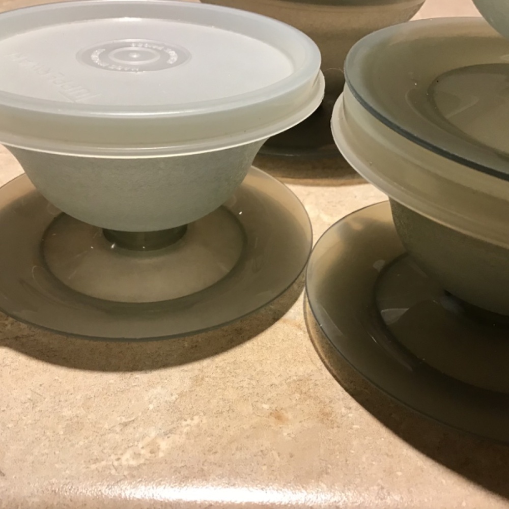 Tupperware pudding cups - Picture 2 of 2